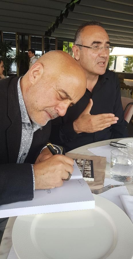 Kitap imza günü